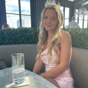 Meet your Posher, Taylor